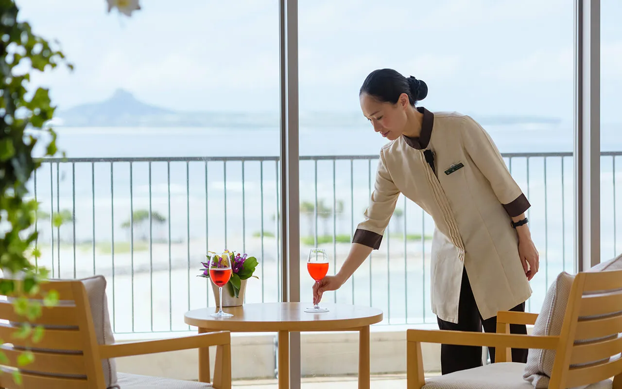 A resort hotel with ocean views of Ie Island from every room